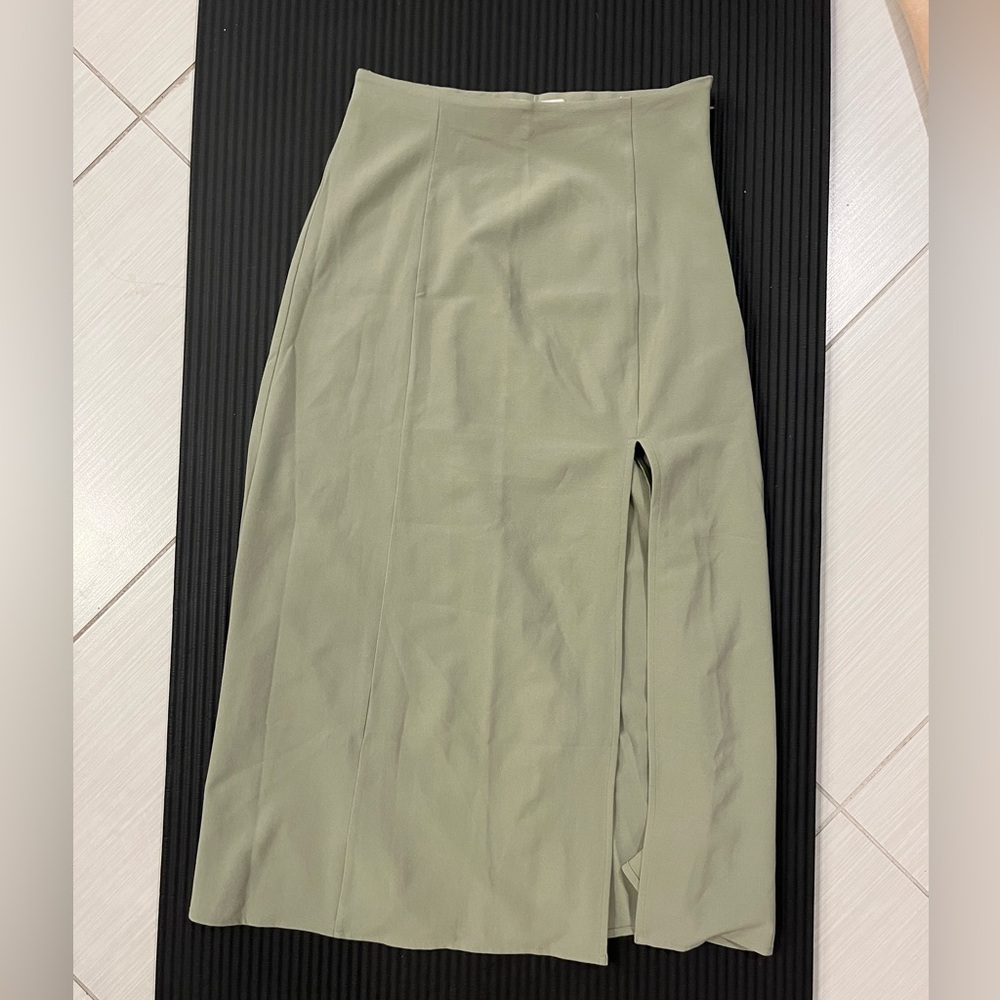 NWOT Abercrombie & Fitch Sage High Rise Midi Skirt with Slit - Picture 5 of 9